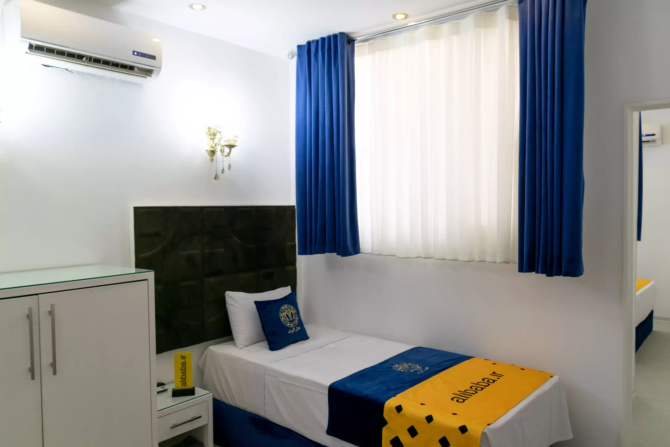 Alibaba https://cdn.alibaba.ir/ostorage/hotel-accommodation-images/69c92ae7347d52b68c6aca70_هتل الوندمشهد-اتاق یک خواب-1.webp